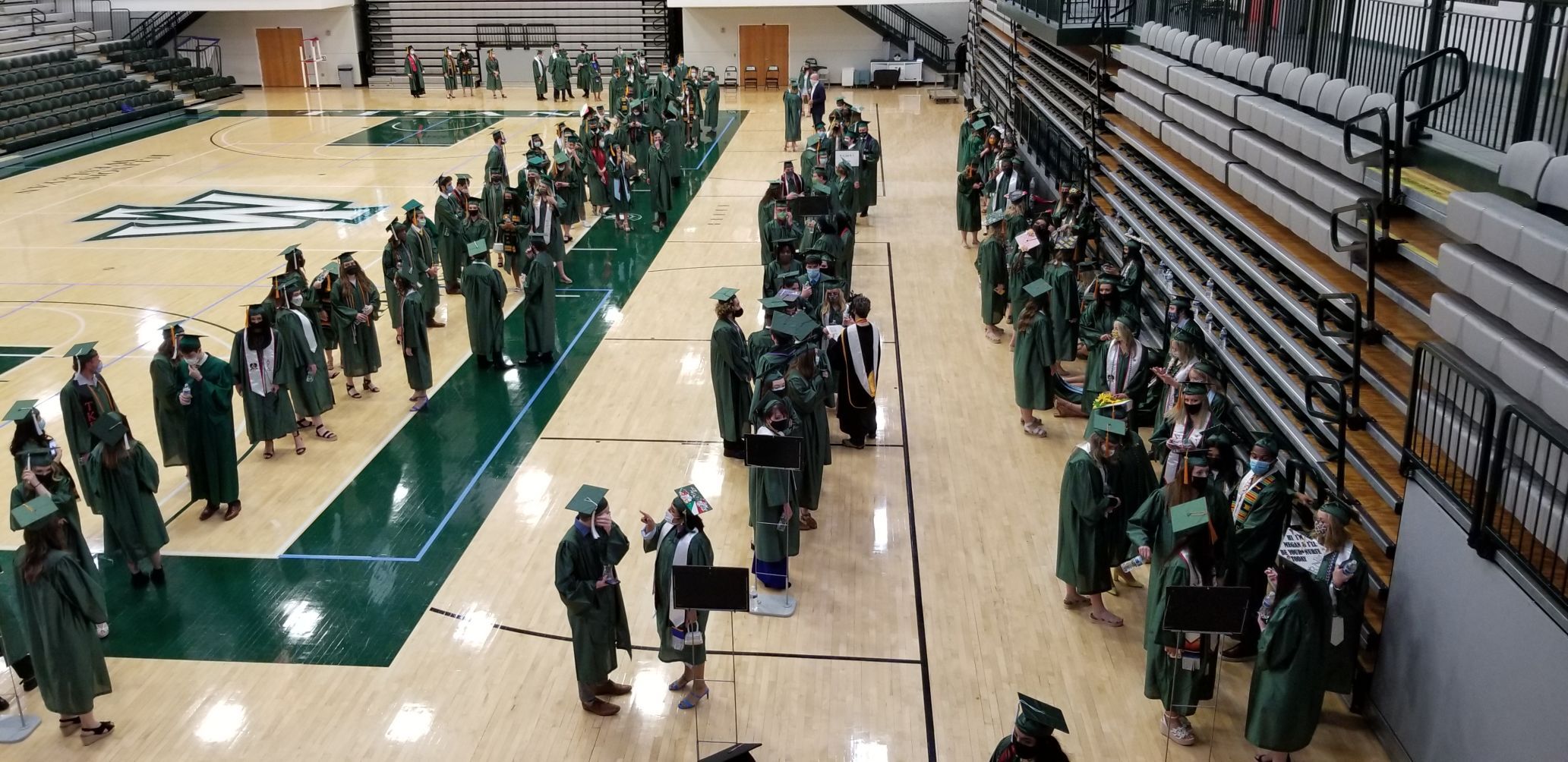 050321-blm-loc-4iwucommencement